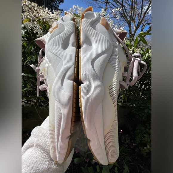 Sorel Women's Sneakers in White and Pink - Picture 6 of 16